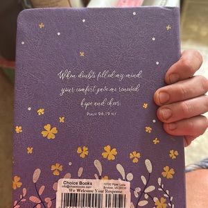 Daily stress for overcoming depression and anxiety eight 365 days devotional